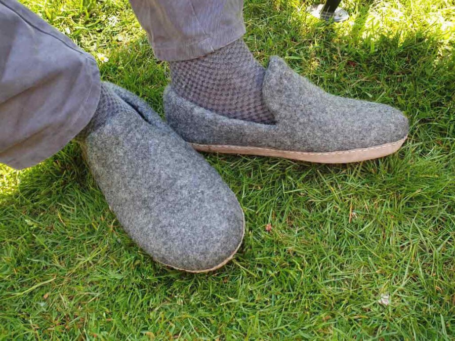 Men WoolFit | Woolfit® Felt Moccasins For Men With Wide Feet, Graphite